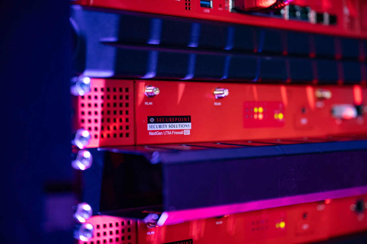 Securepoint UTM-Firewalls im Serverschrank